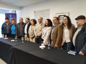 Autoridades acompañaron la asunción de Tania Zipitría, Laura Del Puerto y Adrián Sunes.