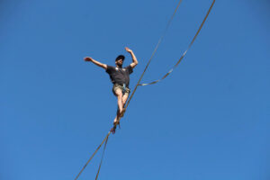 Felipe Melgar López, integrante de la primera empresa especializada en slackline y highline en Uruguay