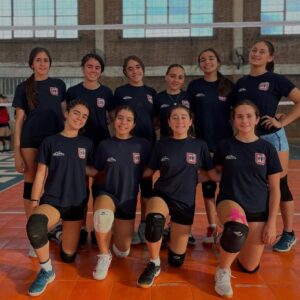 Equipo de Olimpic Atenas Sub 14 “A”: Arriba: Oriana Álvez, Emilia Almenar, Justina Cortina, Sofía Álvarez, Catalina Rodríguez, Pilar Soldini. Abajo: Julieta Almenar, Lara González, Inés de León, Sofía Garateguy.