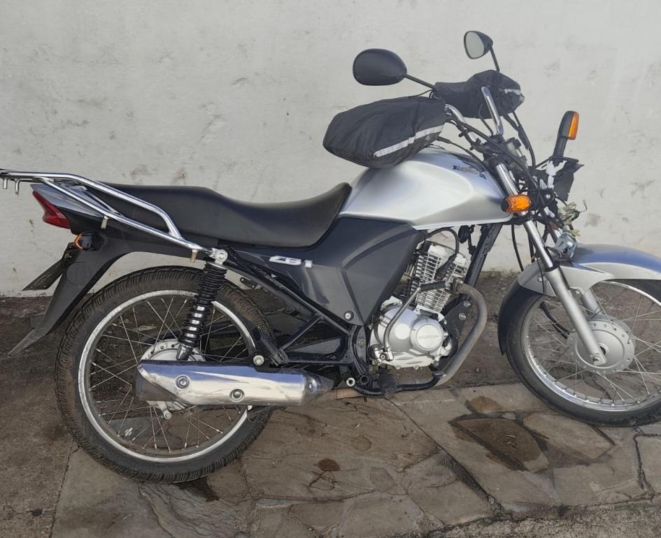Moto hurtada recuperada entera con daños (Foto: Prensa Jefatura de Policía de Lavalleja)