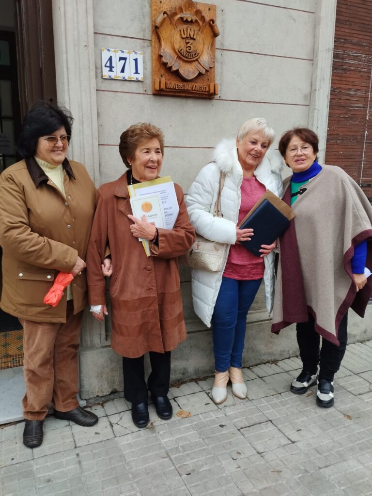 Mariela Saravia, Glenda Hernández, Alda Pérez y Sara Scampini