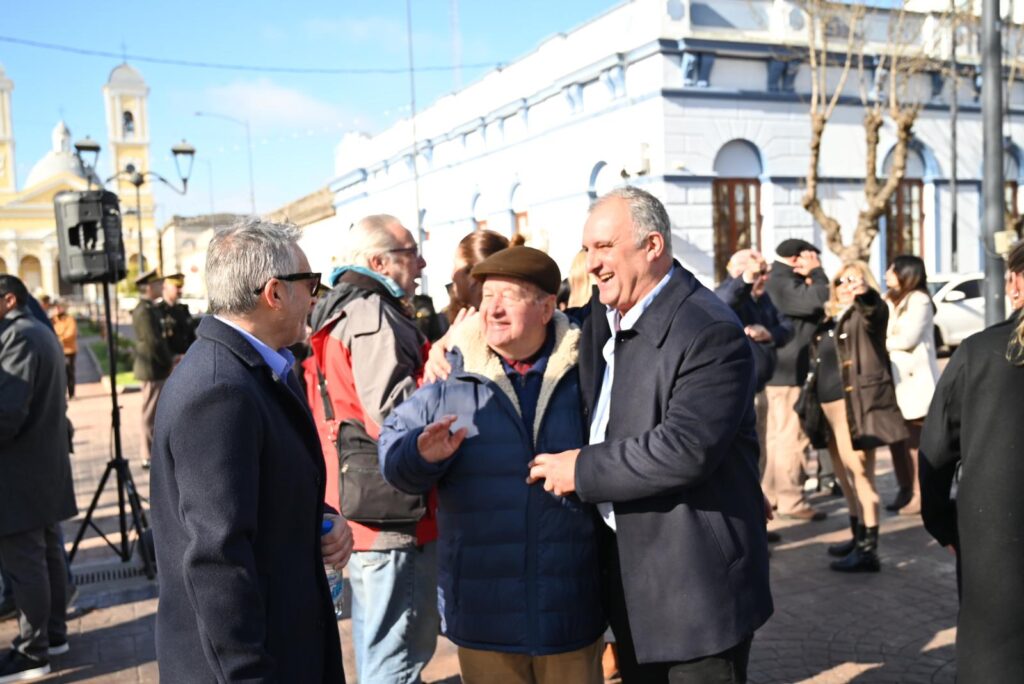 Daniel Ximénez junto al exintendente Herman Vergara (Foto: Prensa IDL)