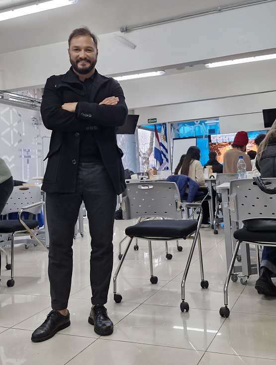 El presidente de ANDE en la sede minuana de la Universidad Tecnológica, UTEC