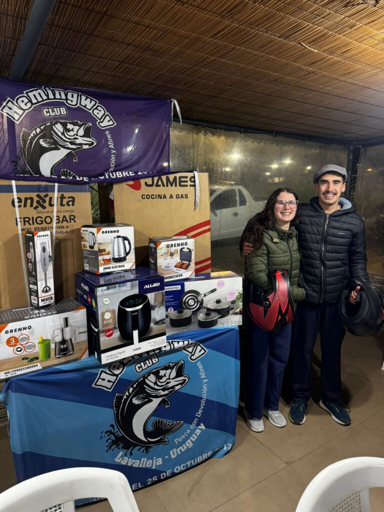 Javier Ramos fue el ganador de la rifa que organizó el club de Pesca Hemingway