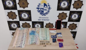 Detuvieron a un adolescente que vendía cocaína