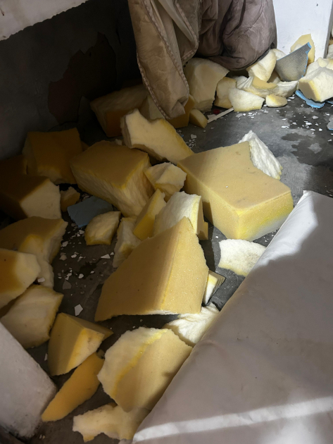 Daños de colchón en celdario de Seccional 2ª de Solís (Foto: Prensa Jefatura de Policía de Lavalleja)