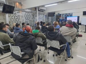 Taller sobre ciberseguridad en la vida diaria en la UTEC