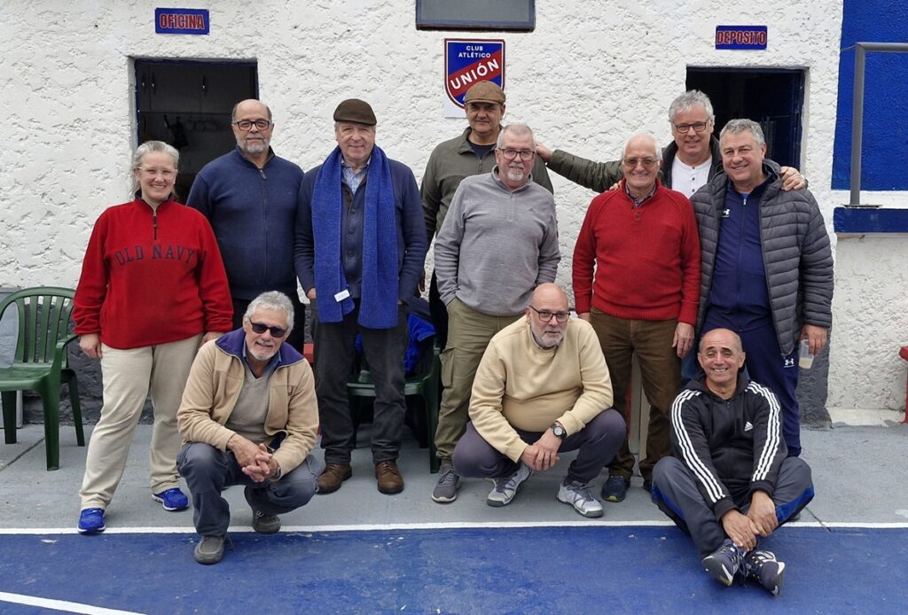 Directivos y socios del Club Atlético Unión