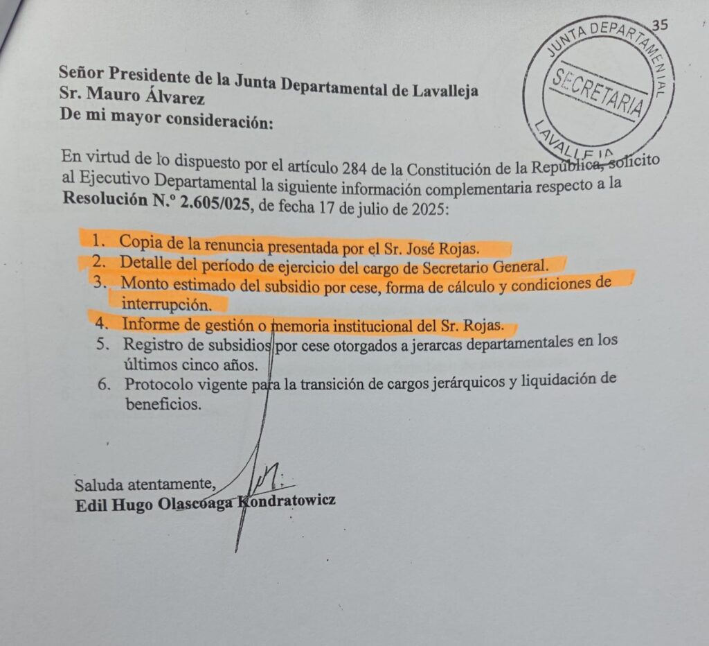 Uno de los pedidos más insólitos: conocer los detalles de la renuncia como secretario general de José Rojas, incluyendo un informe sobre toda su actuación como tal. Rojas es edil departamental y compañero de bancada de Olascoaga.