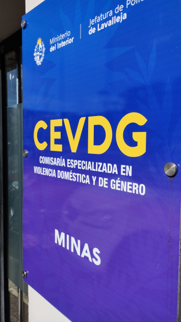Cartel de ingreso a CEVDyG de Minas (Foto: Prensa Jefatura de Policía de Lavalleja)