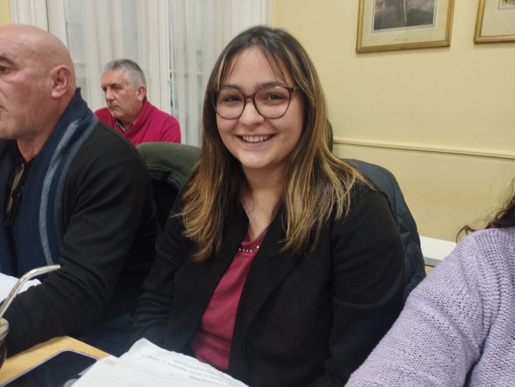 La edila Isabel Urquiola se refirió a la salud mental de las infancias.