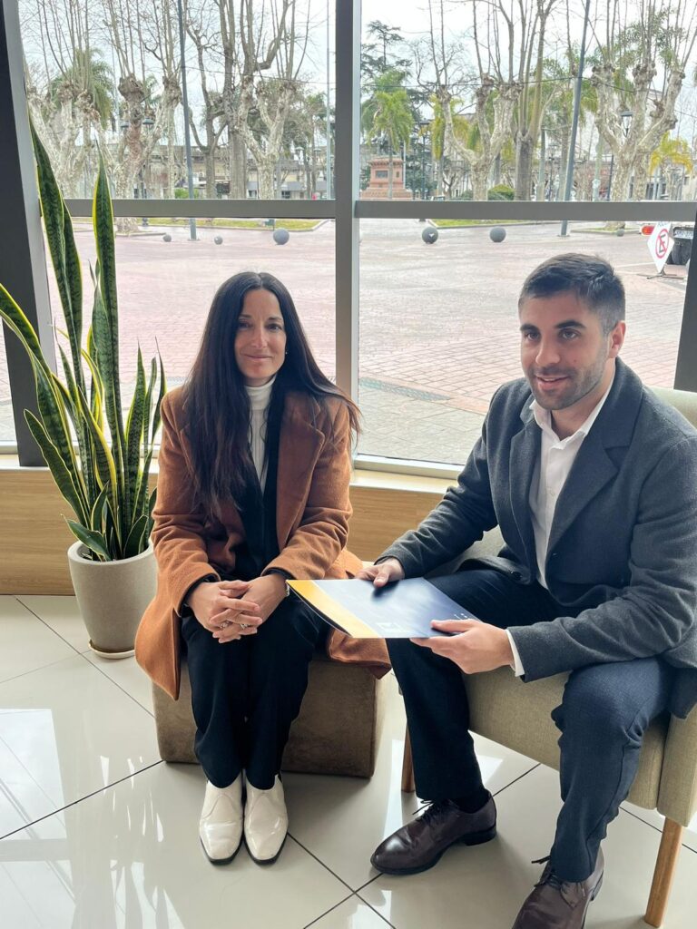 Analía Pazos y Santiago Cataldo de República AFAP en diálogo con Primera Página.