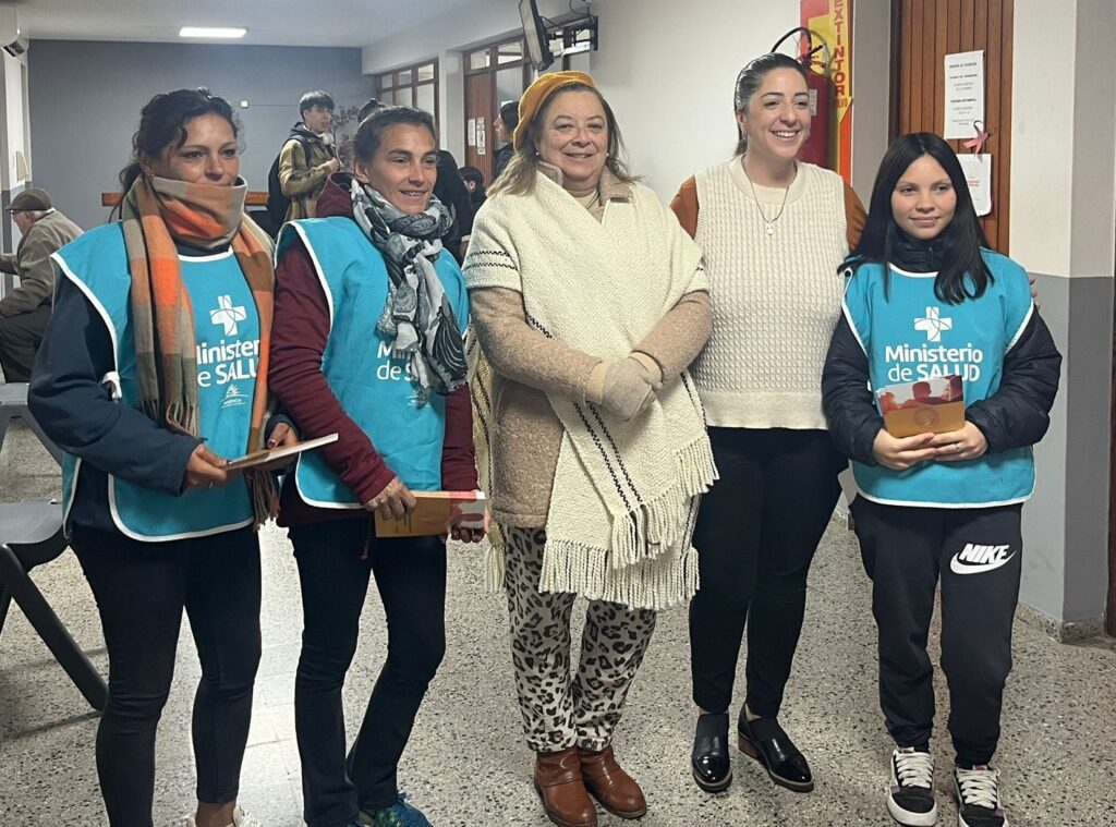 Viviana Frachi y María Rita López en el marco de las actividades de prevención de VIH en la IDL