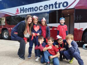 El Hemobus estuvo en el Colegio San José en jornada de donación de sangre