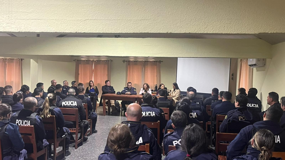 Jornada de actualización para policías de Lavalleja en derecho (Foto: Prensa Jefatura de Policía de Lavalleja)