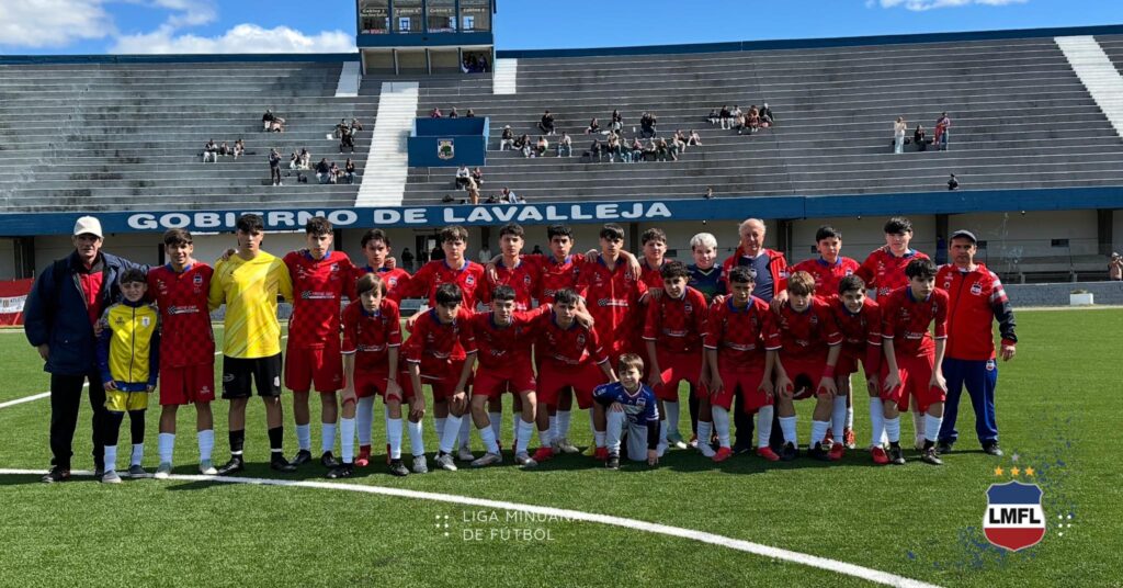 Selección de Lavalleja categoría Sub 14 que le ganó el clásico a Maldonado, terminó primera en la Serie y en segunda fase se medirá con Melo.