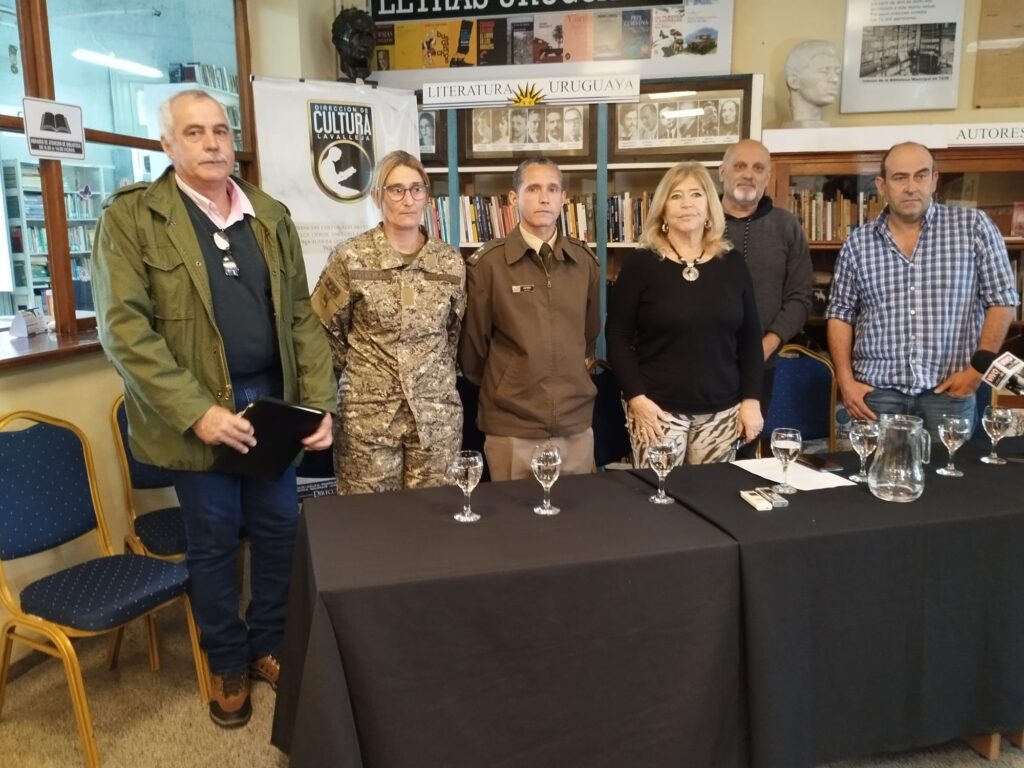 Isidro Rodríguez, Elizabeth Mesa, Jorge Lattaro, Mariela Leis, Alex González, y Alejandro Baubeta.