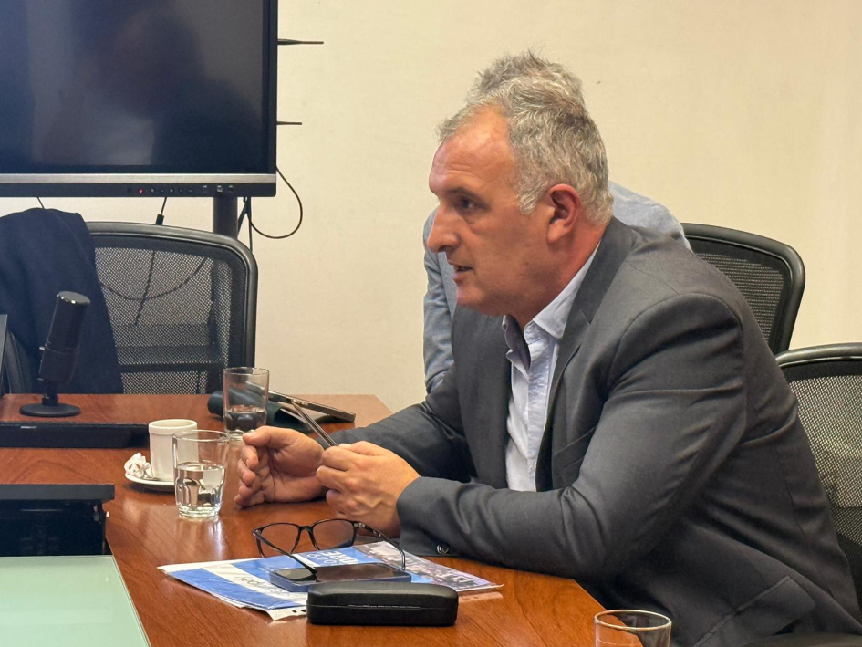 Daniel Ximénez durante la reunión en el MEF (Foto: Prensa IDL)