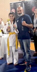 Perla Mastropierro se destacó en el torneo de Full Contact Karate WKO