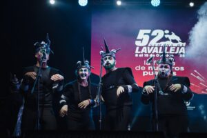 “Dando la Nota”: la murga llegó a la Semana de Lavalleja