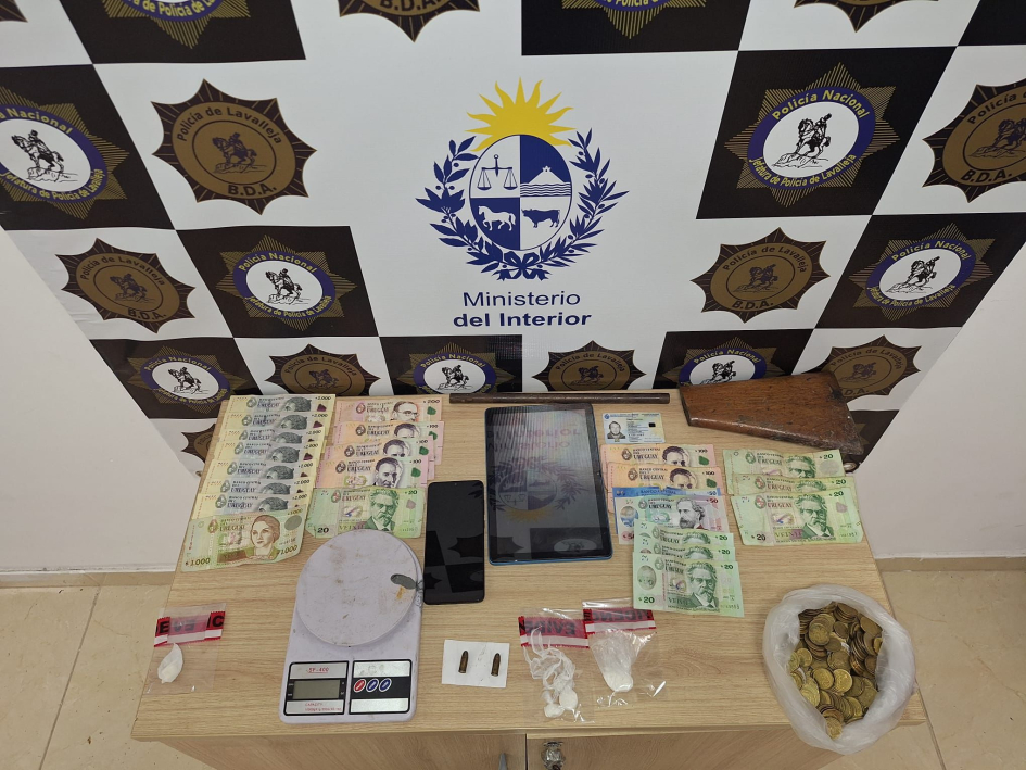 Producto de allanamientos en 5 sitios (Foto: Prensa Jefatura de Policía de Lavalleja)