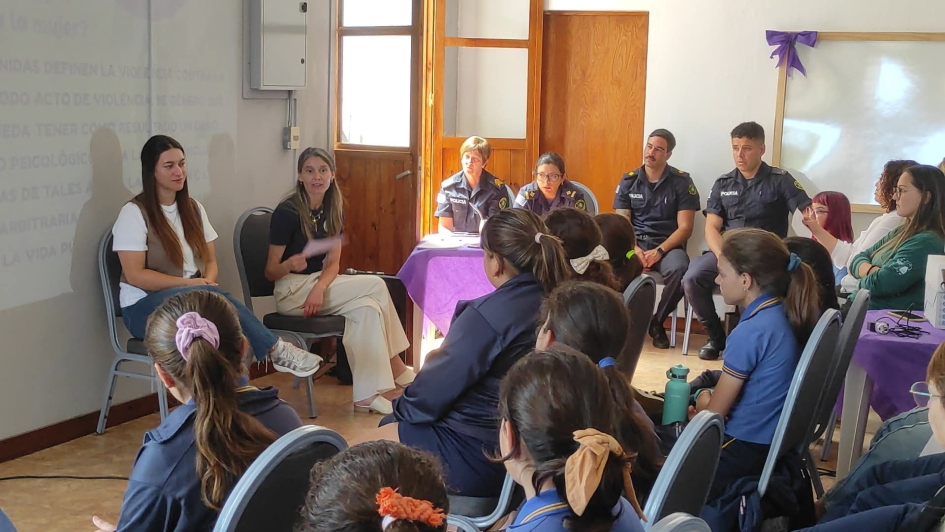 Taller en Batlle y Ordóñez (Foto: Prensa Jefatura de Policía de Lavalleja)