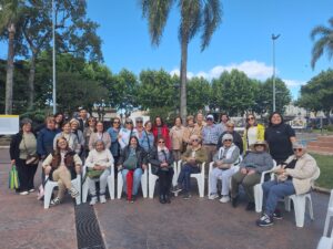 Cacería artística en Plaza Libertad de Minas