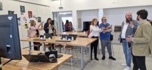 El director del ITR Este, Ezequiel Alemán, entrevistado en uno de los laboratorios del nuevo edificio.