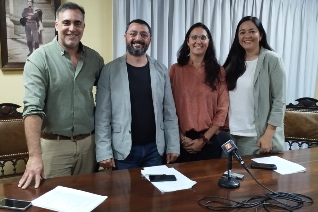Luis Carresse, Mauro Álvarez, Paola Rojas y Andrea Cóccaro.