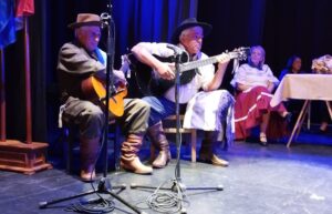 Julio Casanova y John Casas, en plena actuación