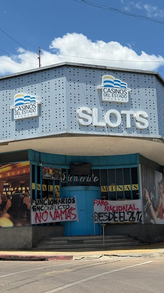 Sala de Casinos de la ciudad de Minas durante el paro (Foto: Minas Portal)