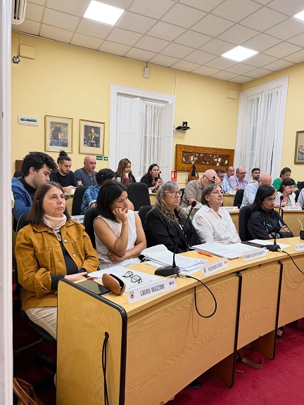 Edil reclamó urgente atención a un vitral -una obra de arte- en peligro de derrumbe 