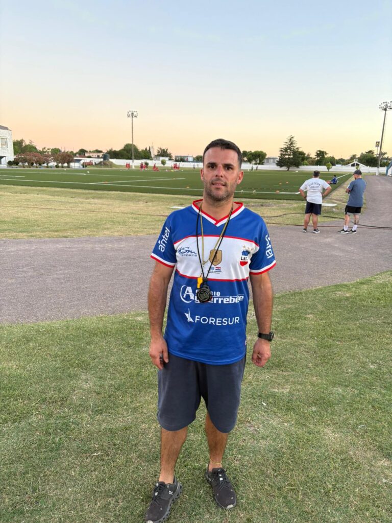 Profesor Diego Baubeta, responsable físico de la selección mayor. (Foto: Gonzalo Martínez)