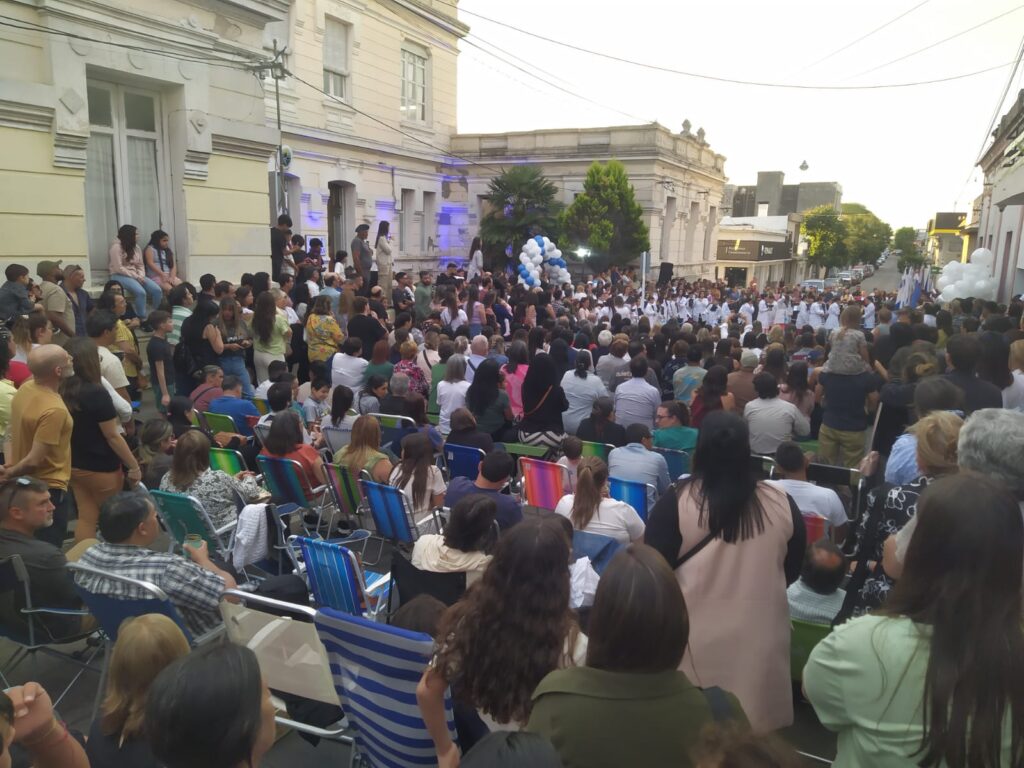 Mucho público en la celebración de la Escuela 1 de Minas