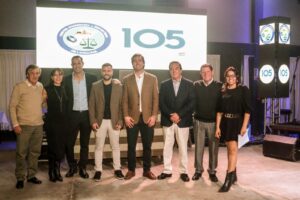 Directiva del CCIL en los 105 años de la institución