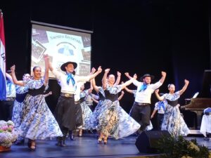 El teatro Lavalleja fue escenario del Segundo Encuentro Artístico “200 años de identidad y esperanza”