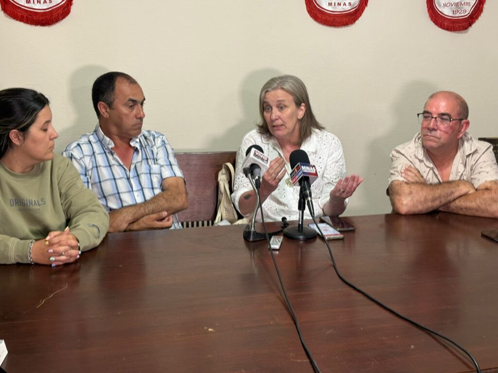 Dra. Claudia Lete en ronda de prensa (Foto: Gonzalo Martínez)