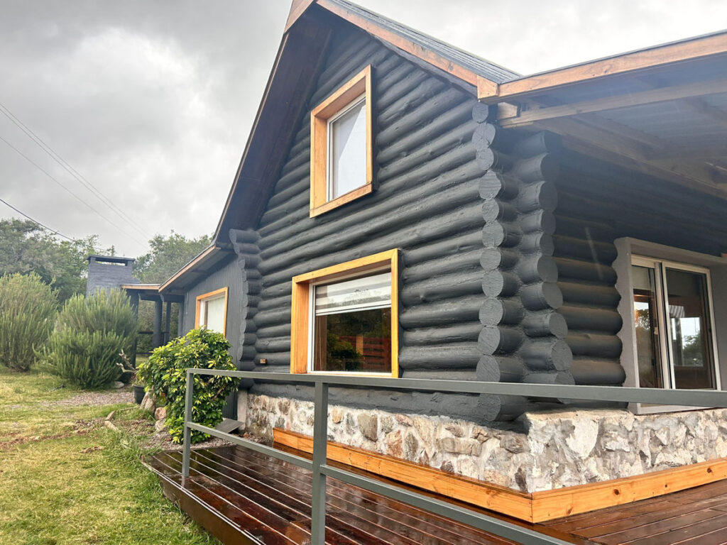 Alma India, en Villa Serrana: una búsqueda interior que trascendió hacia lo colectivo respetando la esencia del lugar