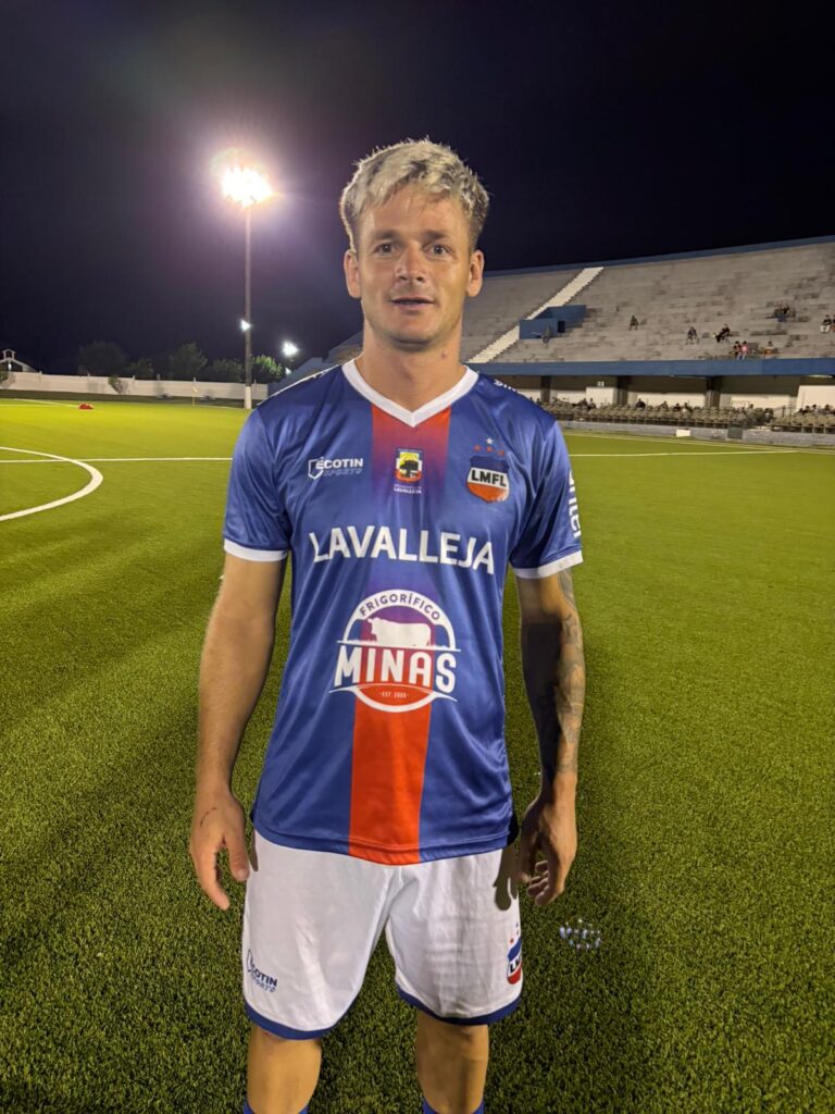 Eduardo Chocho, en la previa del partido amistoso ante Florida Interior, disputado el pasado martes en el Estadio Municipal (Foto: Gonzalo Martínez).