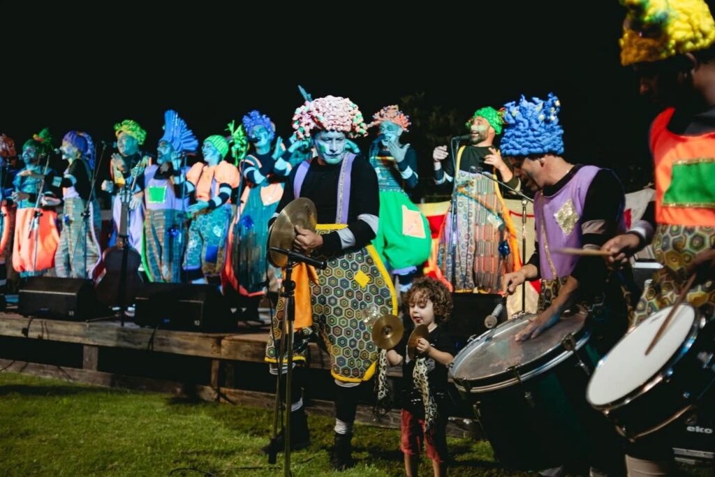 Ayer, Dando la Nota, a pleno toque.