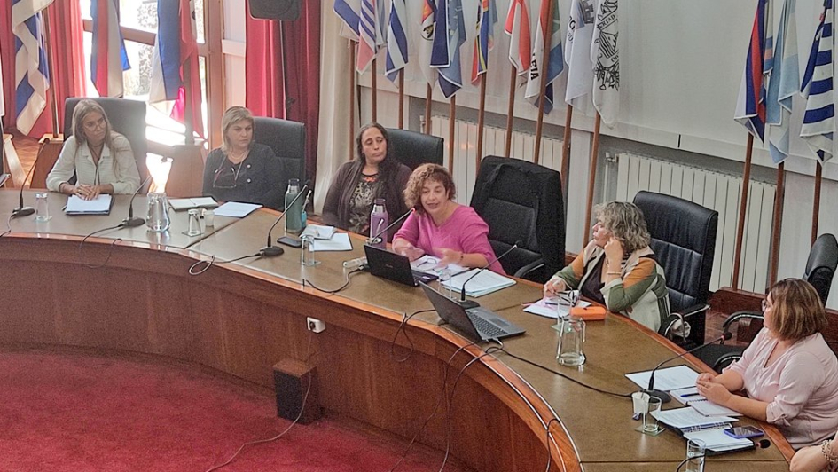 Comisiones del Congreso de Intendentes acuerdan descentralizar encuentros
