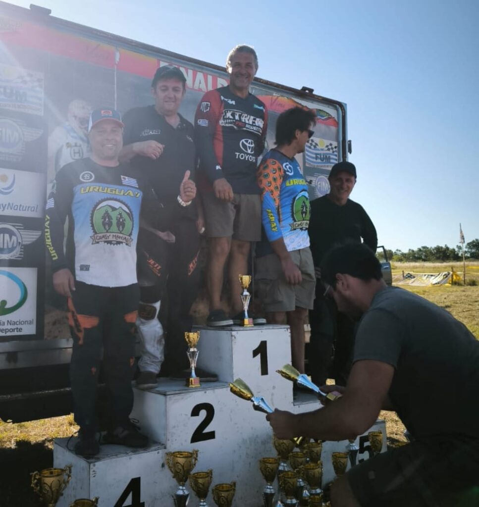 Destacada actuación de Gustavo Cataña y Pedro Fernández en el Campeonato Uruguayo de Enduro