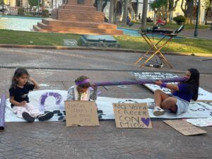 Algunas de las niñas que participaron ayer de la actividad en plaza Libertad