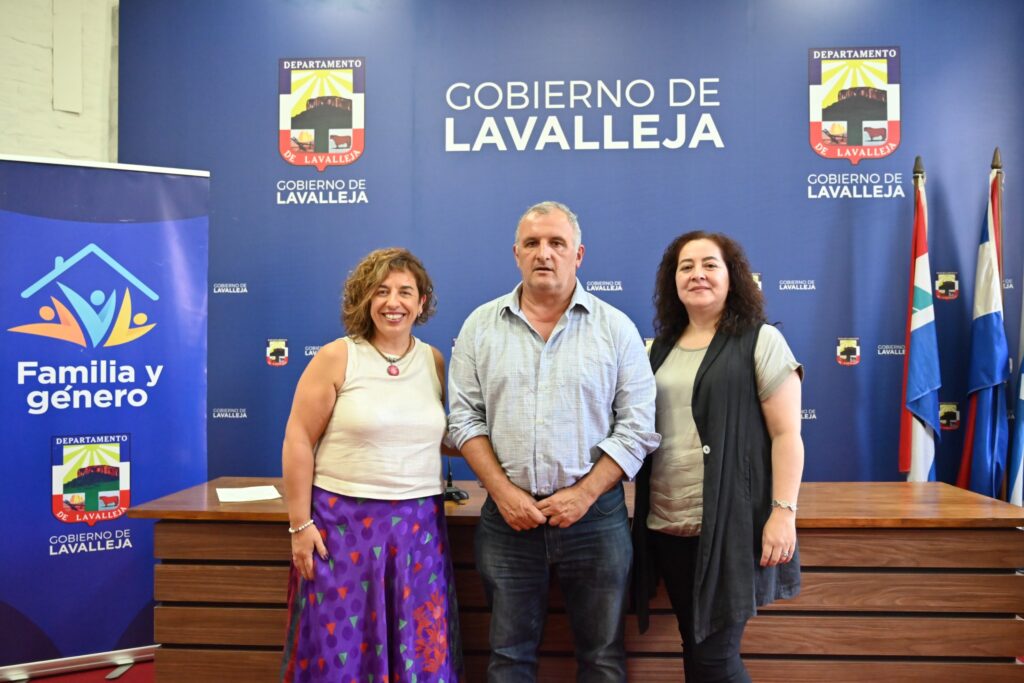 Yliana Zeballos, Daniel Ximénez y Estrella Caballero