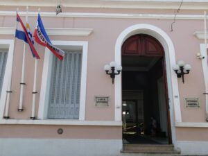 La intendencia redujo el gasto en compensaciones salariales