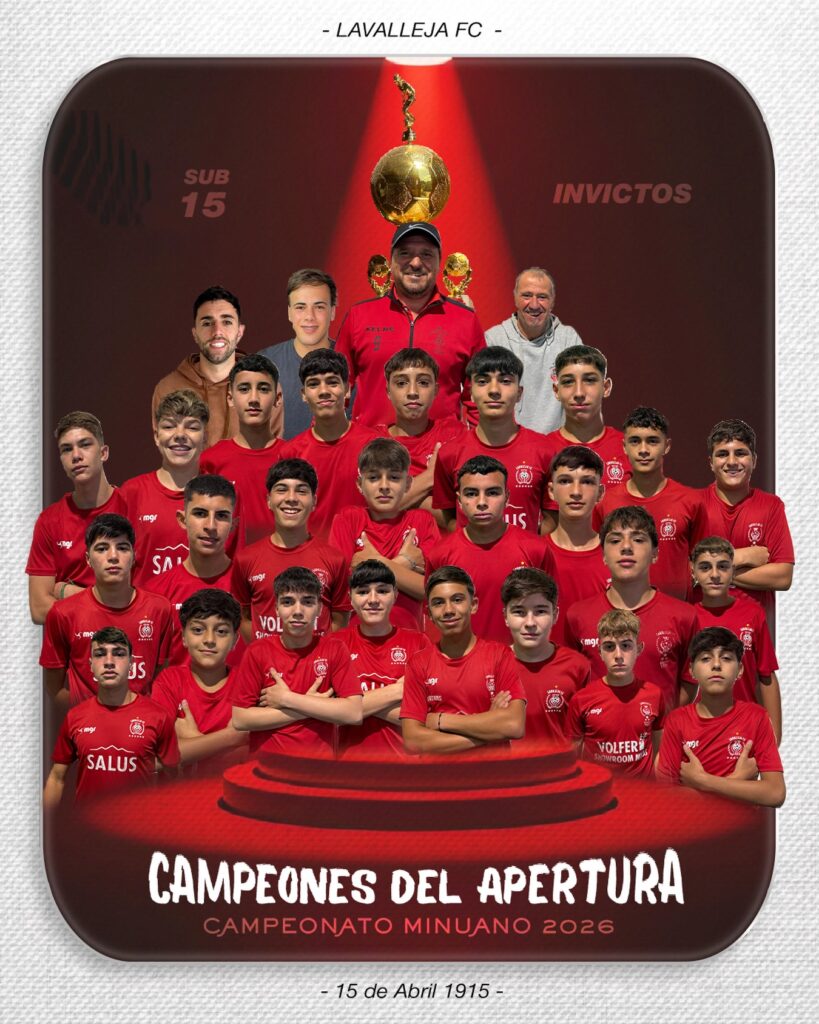 Plantel y cuerpo técnico de Lavalleja FC Sub 15 (Foto: Facebook Lavalleja FC)
