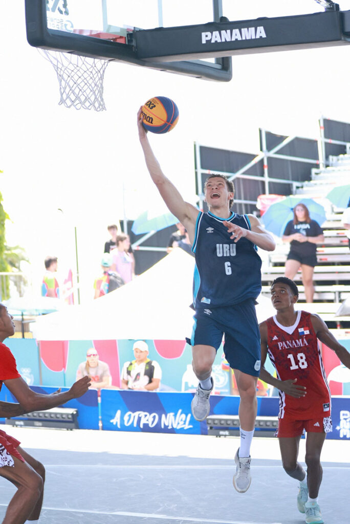 Francisco Pereira Díaz, Medalla de Oro en los IV Juegos Sudamericanos de la Juventud.