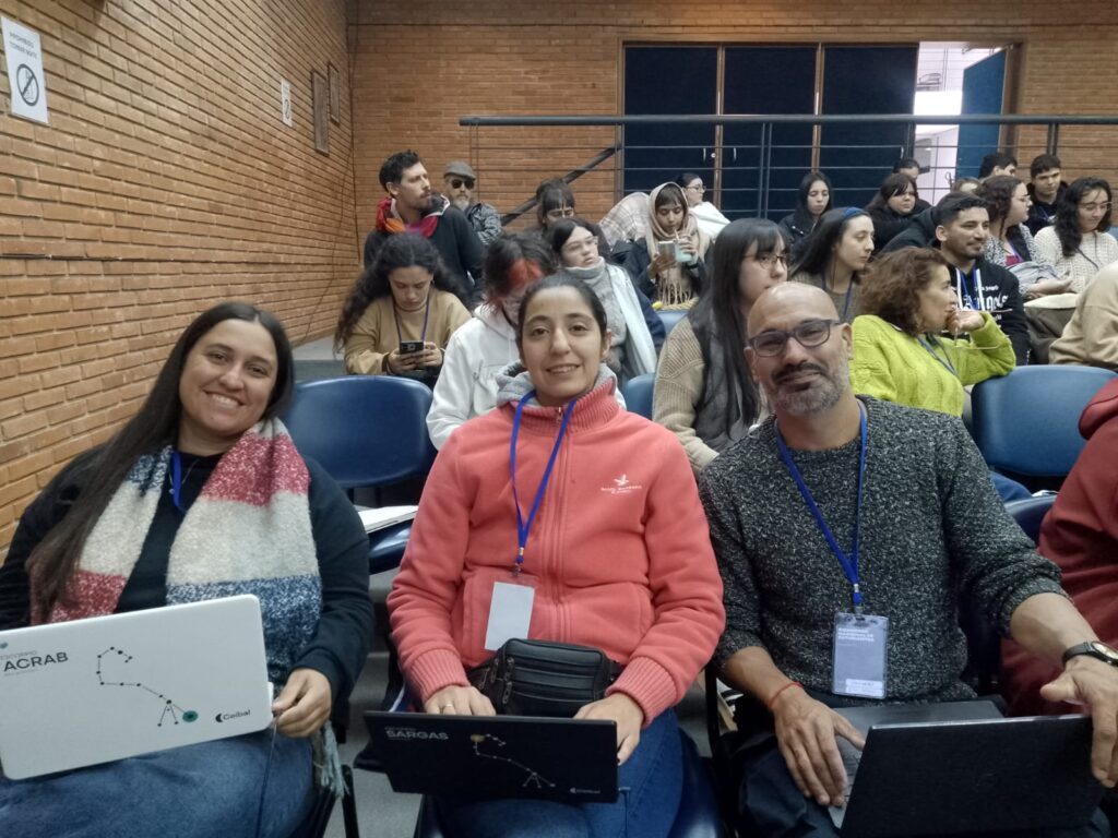 Integrantes de CEFEM Emilia Barnales, Karen Bitancurt y Rolland Muñoz.
