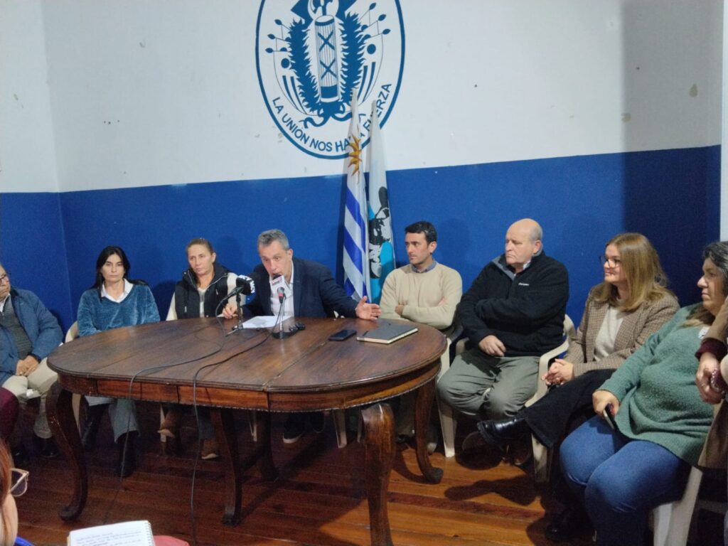 Dirigentes del Partido Nacional en ronda de prensa
