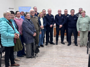 Reunión del Comando con vecinos de Mariscala (Foto: Prensa Jefatura de Policía de Lavalleja)